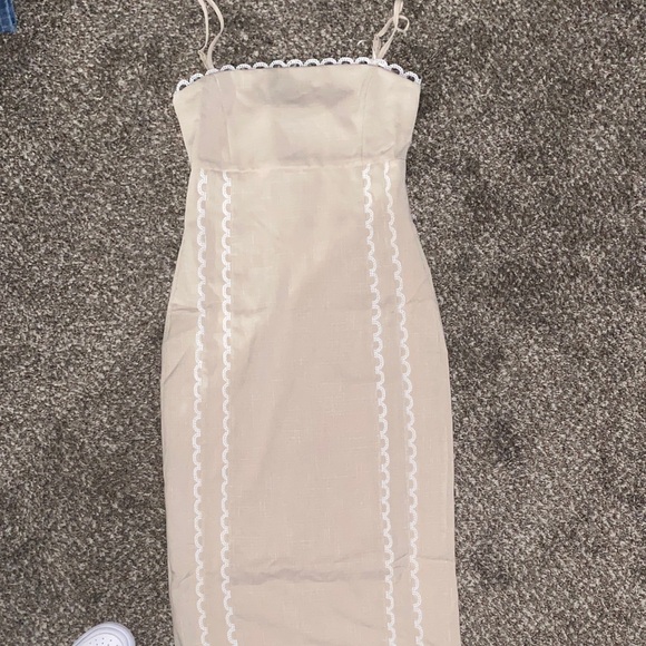 Edit By Nine Dresses & Skirts - Chic Strapless Cream Dress with White Detailing